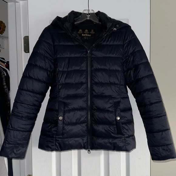 Hardly worn women’s Barbour puffer jacket with hood. Very warm! - Picture 1 of 4